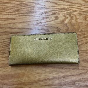 Michael Kors wallet